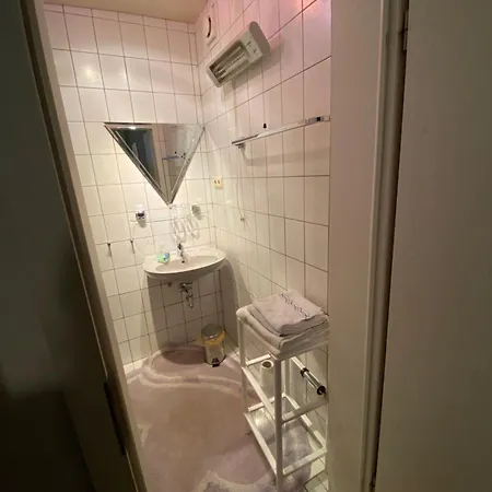 2 Inkl Eigenem Bad Privatunterkunft Waldböckelheim